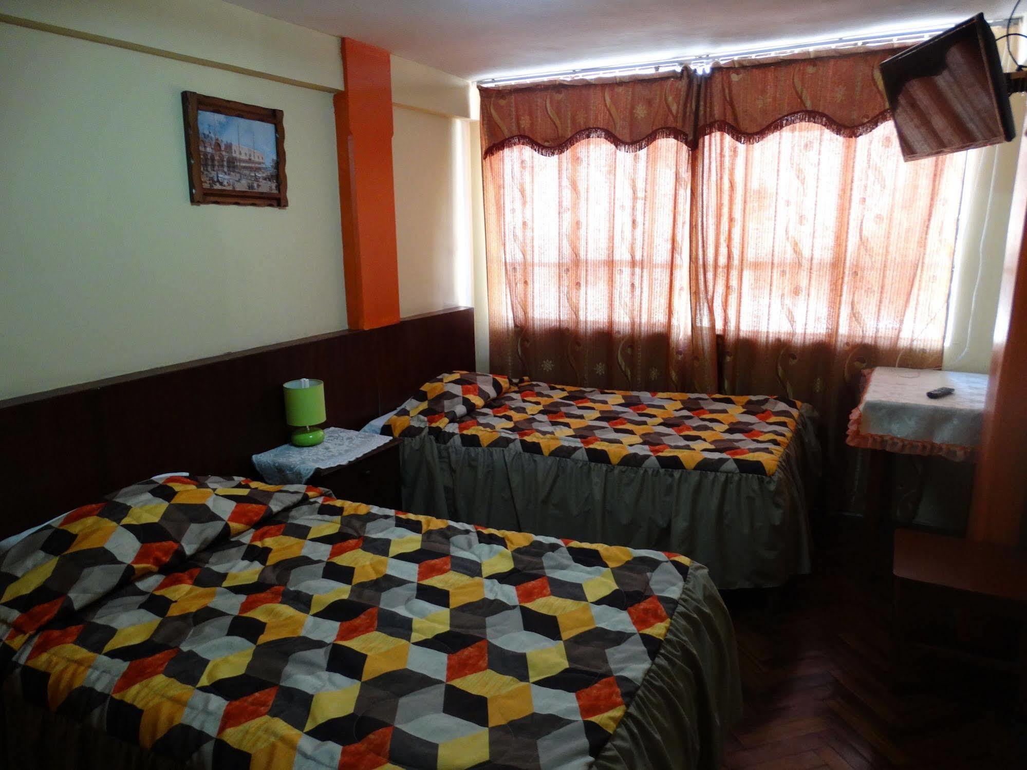 Presidente Inn ปูโน ภายนอก รูปภาพ
