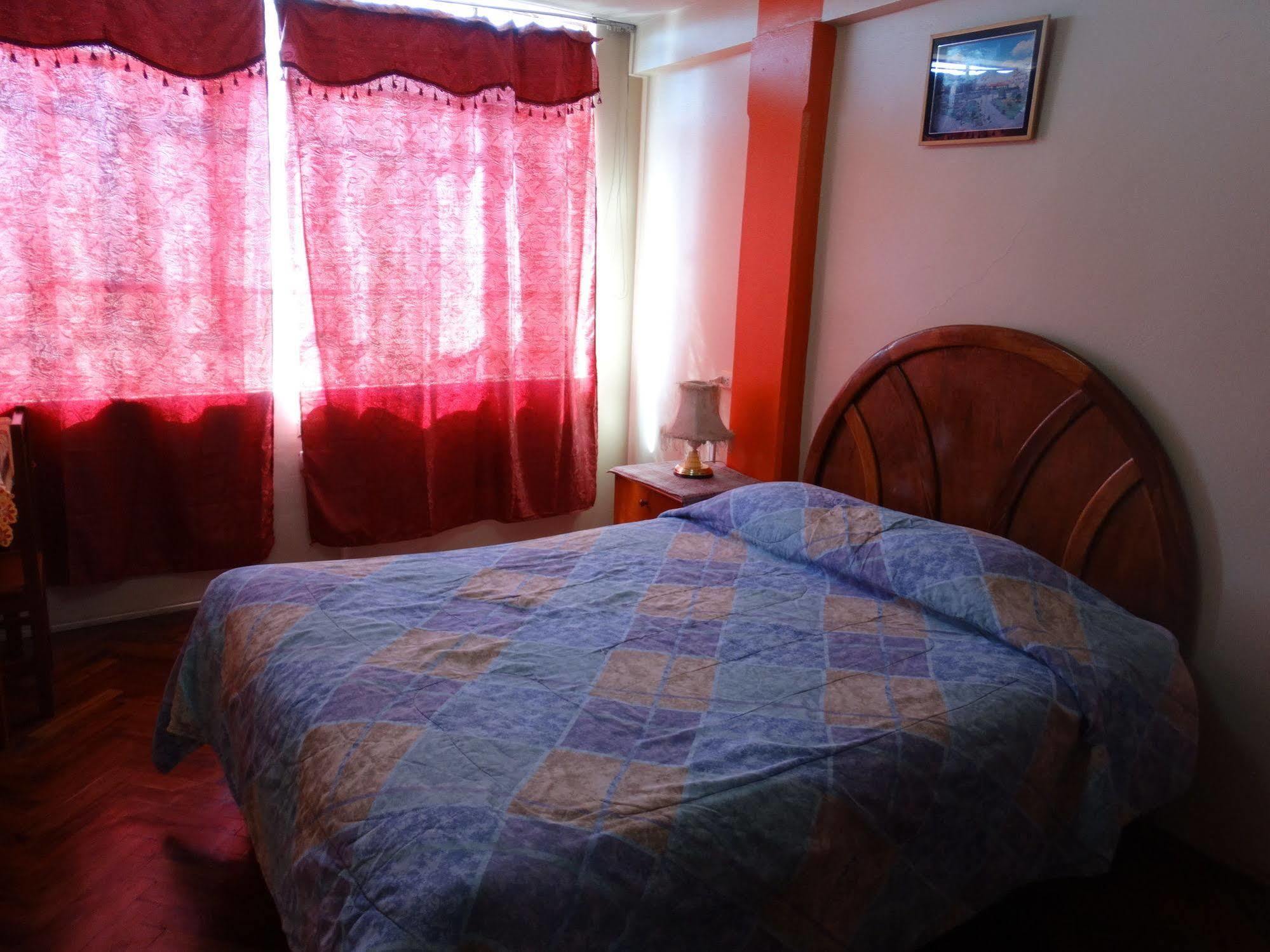 Presidente Inn ปูโน ภายนอก รูปภาพ
